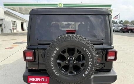 Jeep Wrangler, 2022 год, 3 970 000 рублей, 8 фотография