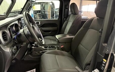 Jeep Wrangler, 2022 год, 3 970 000 рублей, 15 фотография