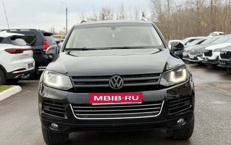 Volkswagen Touareg III, 2011 год, 2 000 000 рублей, 3 фотография