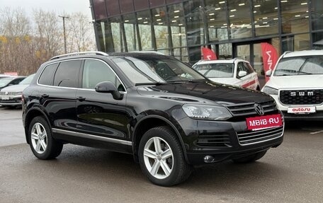 Volkswagen Touareg III, 2011 год, 2 000 000 рублей, 2 фотография