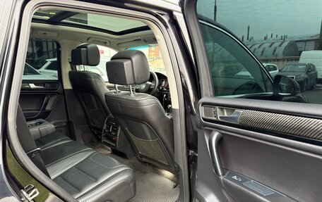 Volkswagen Touareg III, 2011 год, 2 000 000 рублей, 11 фотография