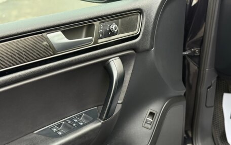 Volkswagen Touareg III, 2011 год, 2 000 000 рублей, 21 фотография