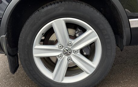 Volkswagen Touareg III, 2011 год, 2 000 000 рублей, 27 фотография