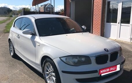BMW 1 серия, 2009 год, 850 000 рублей, 3 фотография