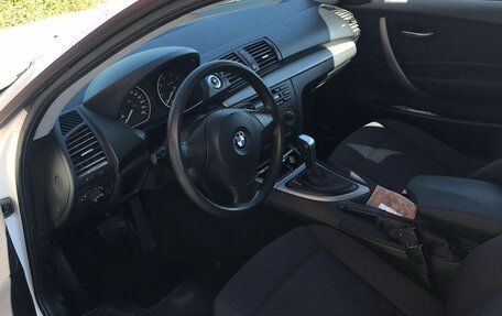 BMW 1 серия, 2009 год, 850 000 рублей, 8 фотография