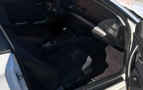 BMW 1 серия, 2009 год, 850 000 рублей, 12 фотография