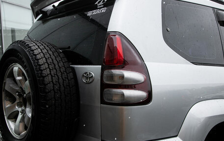 Toyota Land Cruiser Prado 120 рестайлинг, 2005 год, 1 398 000 рублей, 7 фотография