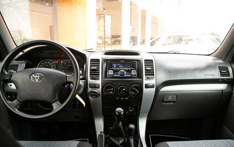 Toyota Land Cruiser Prado 120 рестайлинг, 2005 год, 1 398 000 рублей, 17 фотография