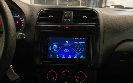 Volkswagen Polo VI (EU Market), 2011 год, 630 000 рублей, 13 фотография