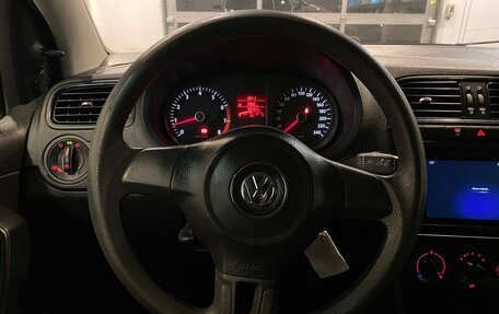 Volkswagen Polo VI (EU Market), 2011 год, 630 000 рублей, 10 фотография