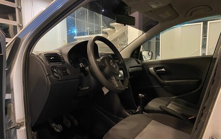 Volkswagen Polo VI (EU Market), 2011 год, 630 000 рублей, 21 фотография