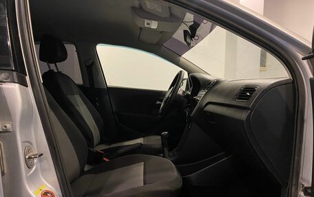 Volkswagen Polo VI (EU Market), 2011 год, 630 000 рублей, 27 фотография