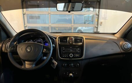 Renault Logan II, 2018 год, 406 000 рублей, 9 фотография