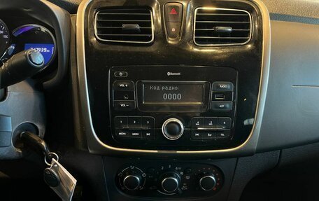 Renault Logan II, 2018 год, 406 000 рублей, 13 фотография