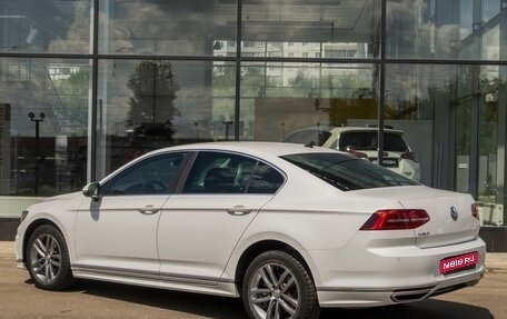 Volkswagen Passat B8 рестайлинг, 2018 год, 2 270 000 рублей, 8 фотография