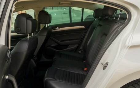 Volkswagen Passat B8 рестайлинг, 2018 год, 2 270 000 рублей, 16 фотография