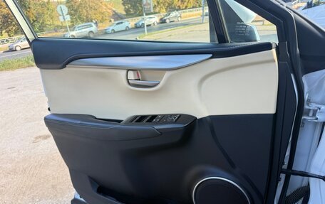 Lexus NX I, 2015 год, 2 390 000 рублей, 25 фотография