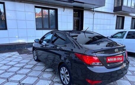 Hyundai Solaris II рестайлинг, 2015 год, 1 120 000 рублей, 2 фотография