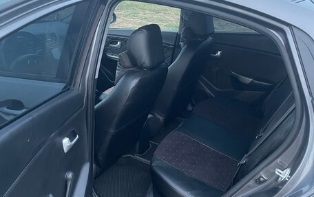 KIA Rio III рестайлинг, 2013 год, 800 000 рублей, 9 фотография