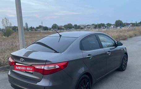 KIA Rio III рестайлинг, 2013 год, 800 000 рублей, 6 фотография