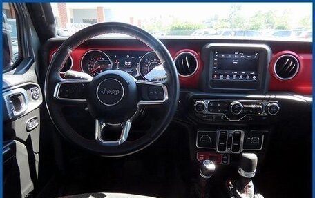 Jeep Wrangler, 2021 год, 4 600 000 рублей, 13 фотография