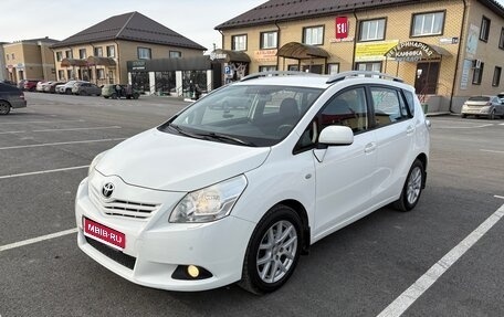 Toyota Verso I, 2012 год, 1 399 000 рублей, 1 фотография