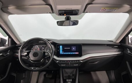 Skoda Octavia IV, 2022 год, 2 800 000 рублей, 15 фотография