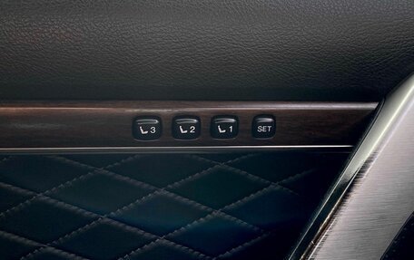 Toyota Land Cruiser 200, 2018 год, 5 900 000 рублей, 23 фотография
