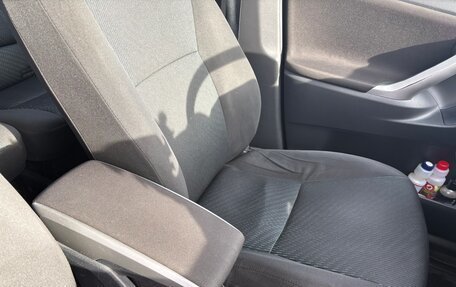 Toyota Verso I, 2012 год, 1 399 000 рублей, 11 фотография