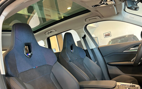 BMW X1, 2025 год, 5 600 000 рублей, 27 фотография