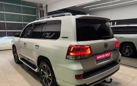 Toyota Land Cruiser 200, 2020 год, 9 500 000 рублей, 6 фотография