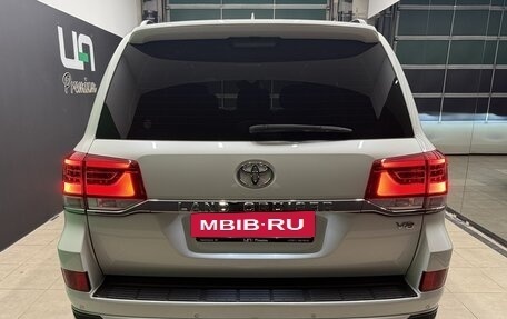 Toyota Land Cruiser 200, 2020 год, 9 500 000 рублей, 7 фотография