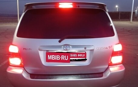 Toyota Kluger I, 2001 год, 950 000 рублей, 8 фотография