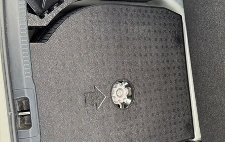 Toyota Camry, 2016 год, 2 300 000 рублей, 18 фотография