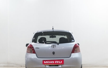 Toyota Vitz, 2005 год, 469 000 рублей, 6 фотография