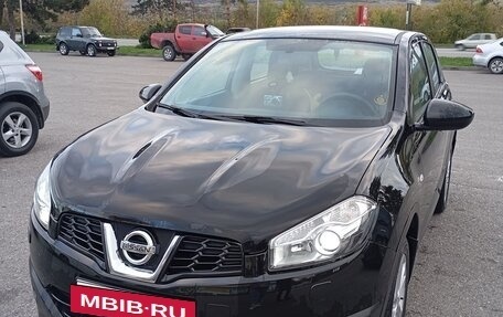 Nissan Qashqai, 2011 год, 980 000 рублей, 2 фотография