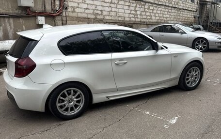 BMW 1 серия, 2011 год, 1 350 000 рублей, 7 фотография