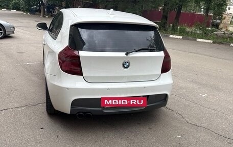 BMW 1 серия, 2011 год, 1 350 000 рублей, 8 фотография