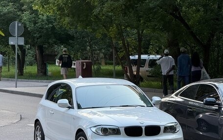 BMW 1 серия, 2011 год, 1 350 000 рублей, 4 фотография