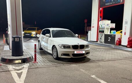 BMW 1 серия, 2011 год, 1 350 000 рублей, 16 фотография