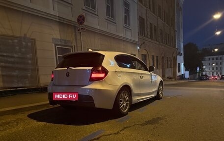 BMW 1 серия, 2011 год, 1 350 000 рублей, 14 фотография