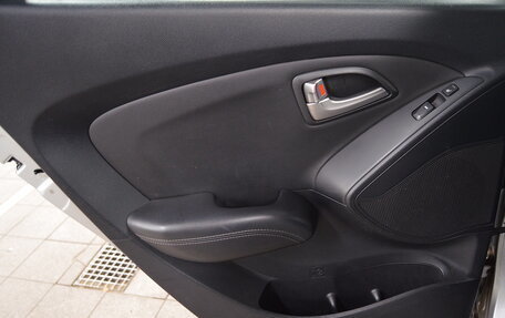 Hyundai ix35 I рестайлинг, 2012 год, 1 140 000 рублей, 16 фотография