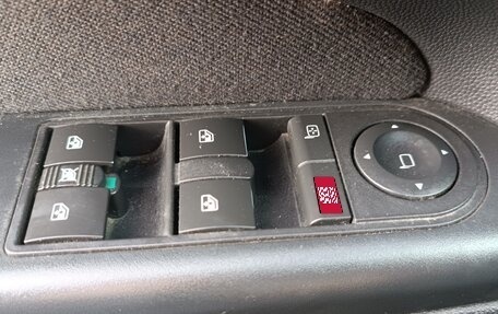 Opel Zafira B, 2011 год, 595 000 рублей, 17 фотография