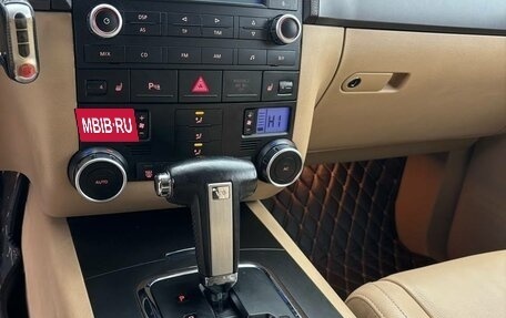 Volkswagen Touareg III, 2008 год, 1 690 000 рублей, 13 фотография