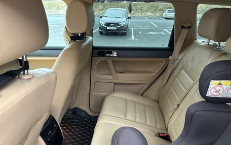 Volkswagen Touareg III, 2008 год, 1 690 000 рублей, 26 фотография