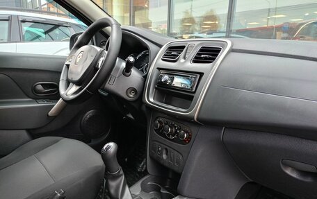 Renault Sandero II рестайлинг, 2017 год, 1 076 000 рублей, 6 фотография