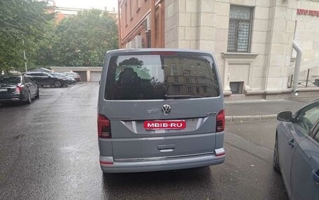 Volkswagen Multivan T6 рестайлинг, 2020 год, 5 349 999 рублей, 2 фотография