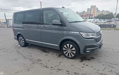 Volkswagen Multivan T6 рестайлинг, 2020 год, 5 349 999 рублей, 5 фотография