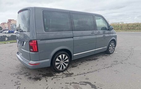 Volkswagen Multivan T6 рестайлинг, 2020 год, 5 349 999 рублей, 8 фотография