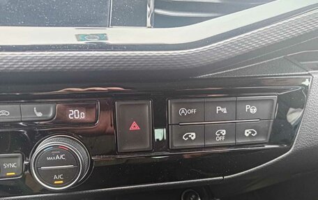 Volkswagen Multivan T6 рестайлинг, 2020 год, 5 349 999 рублей, 18 фотография